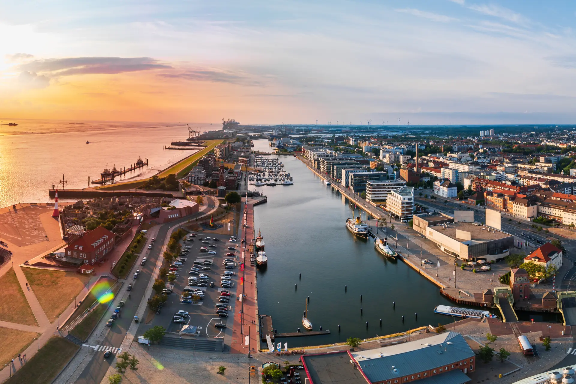 Abendlicher Städteüberblick in Bremen für Berry Escort Bremen