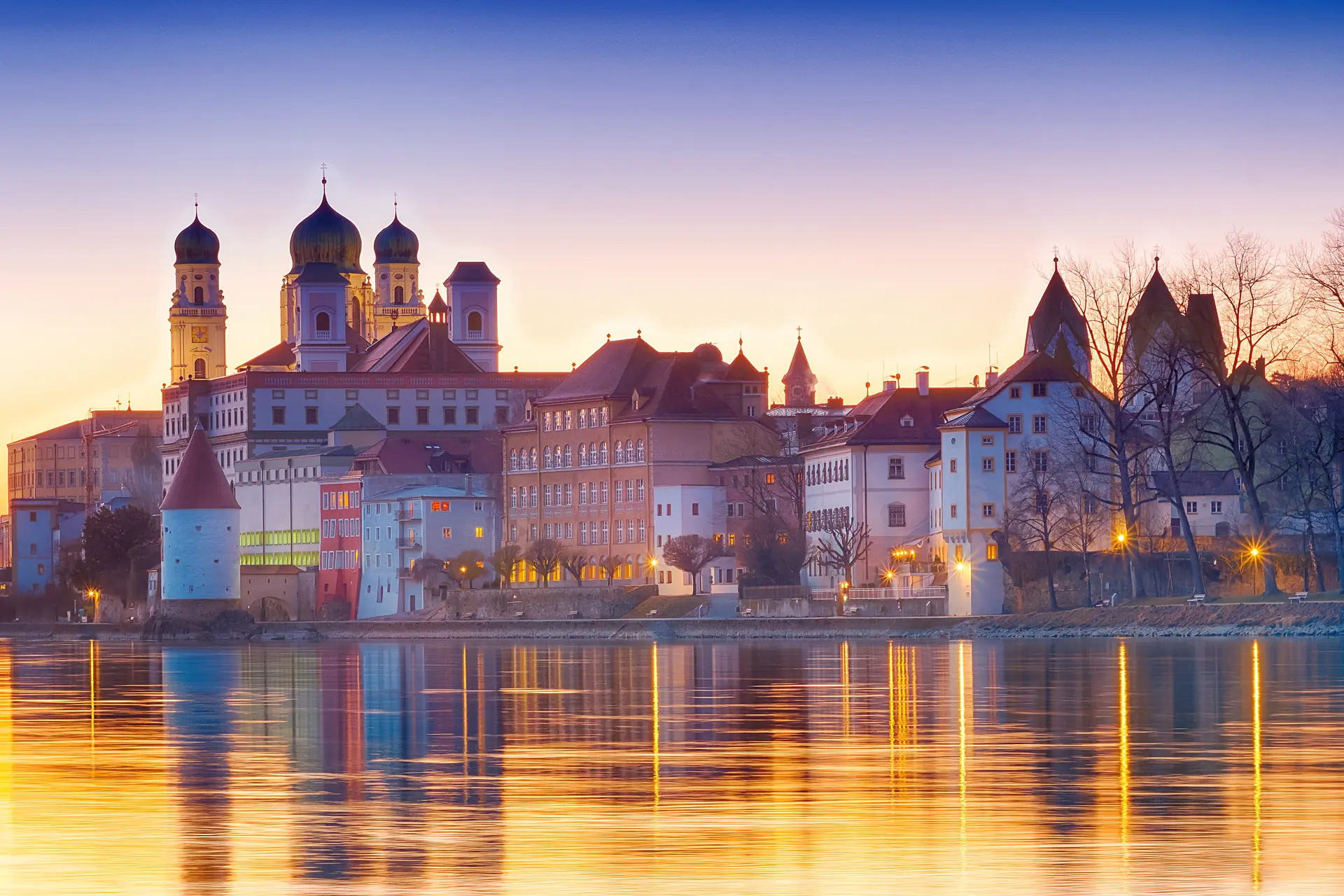 Escort Passau Skyline von Passau bei Sonnenuntergang